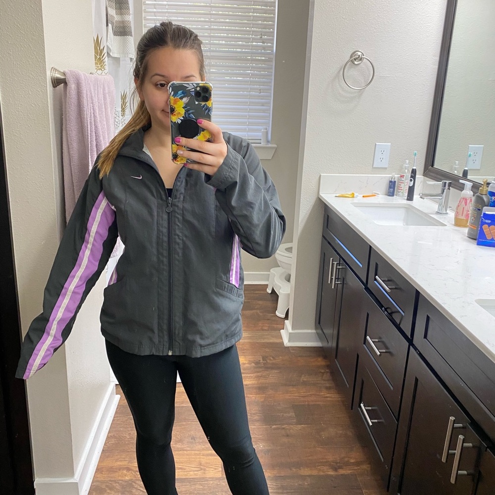 Retro Nike Windbreaker